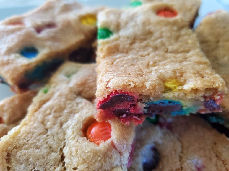 M&M Cookie Bars